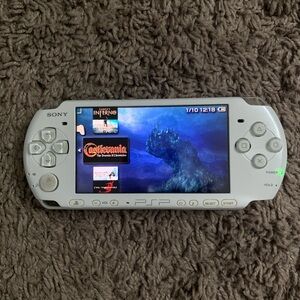 Sony PSP 3000 Modded 2k + Games 32GB White Perfect Condition No Damage